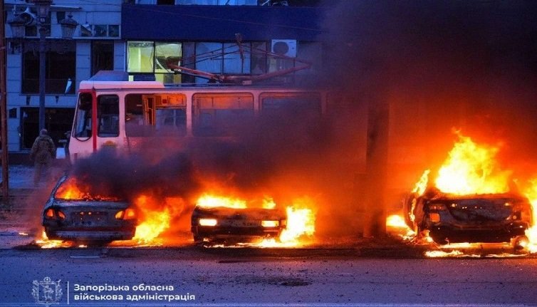 Zaporojye bombalandı: 13 ölü, 18 yaralı - Matəm elan olundu - FOTO