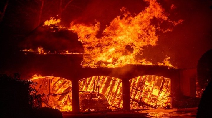 Kaliforniyada dəhşət davam edir... - VİDEO