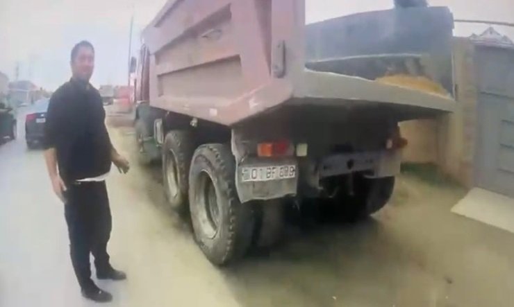 "Kamaz" sürücüsü özünə xəsarət yetirib polisə şər atdı - ANBAAN VİDEO