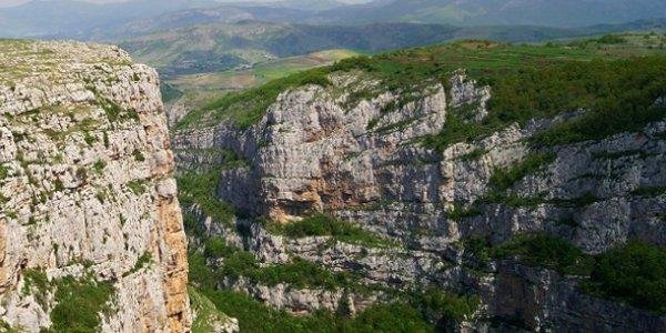 Erməni təcavüzü nəticəsində öldürülən hərbçilərimizin sayı...